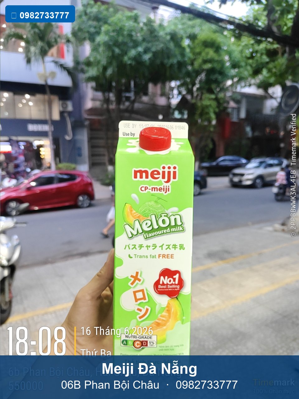 Cửa hàng Meiji Đà Nẵng — góc trái mặt tiền