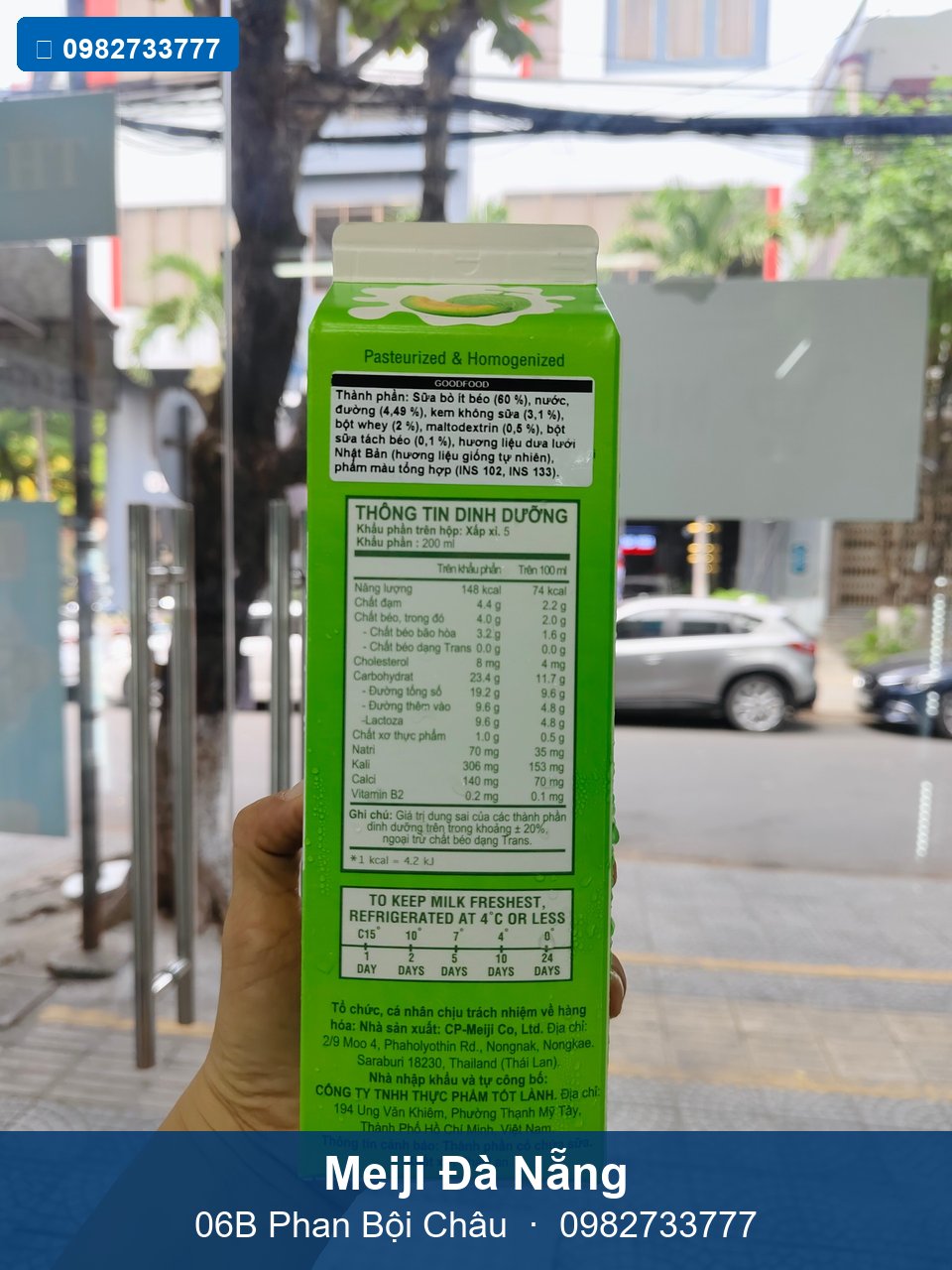 Meiji Deluxe 4.5% 946ml trong tủ lạnh